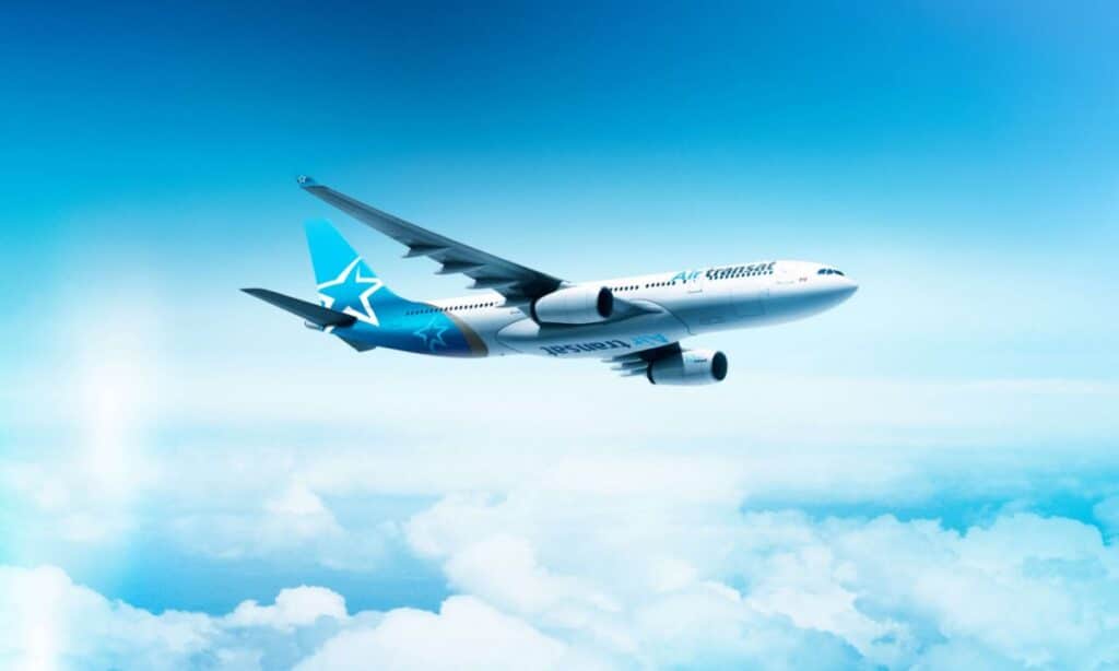 Air Transat plane